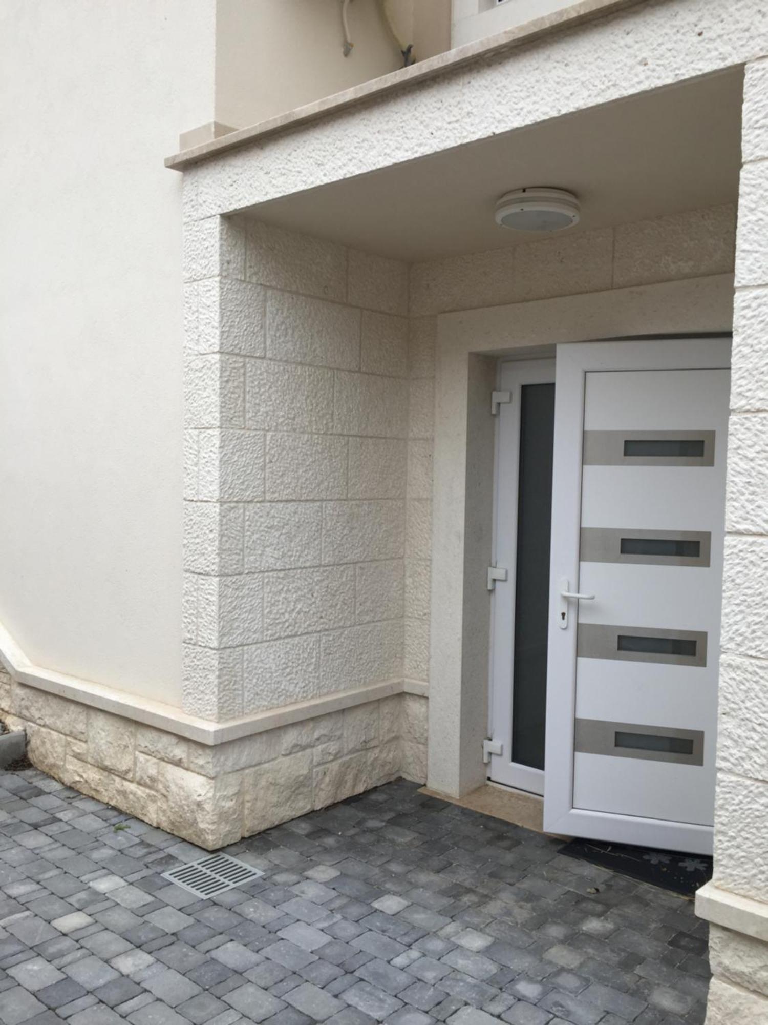 Luce Apartament Novalja